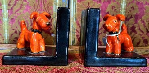 Fermalibri in ceramica Goldscheider